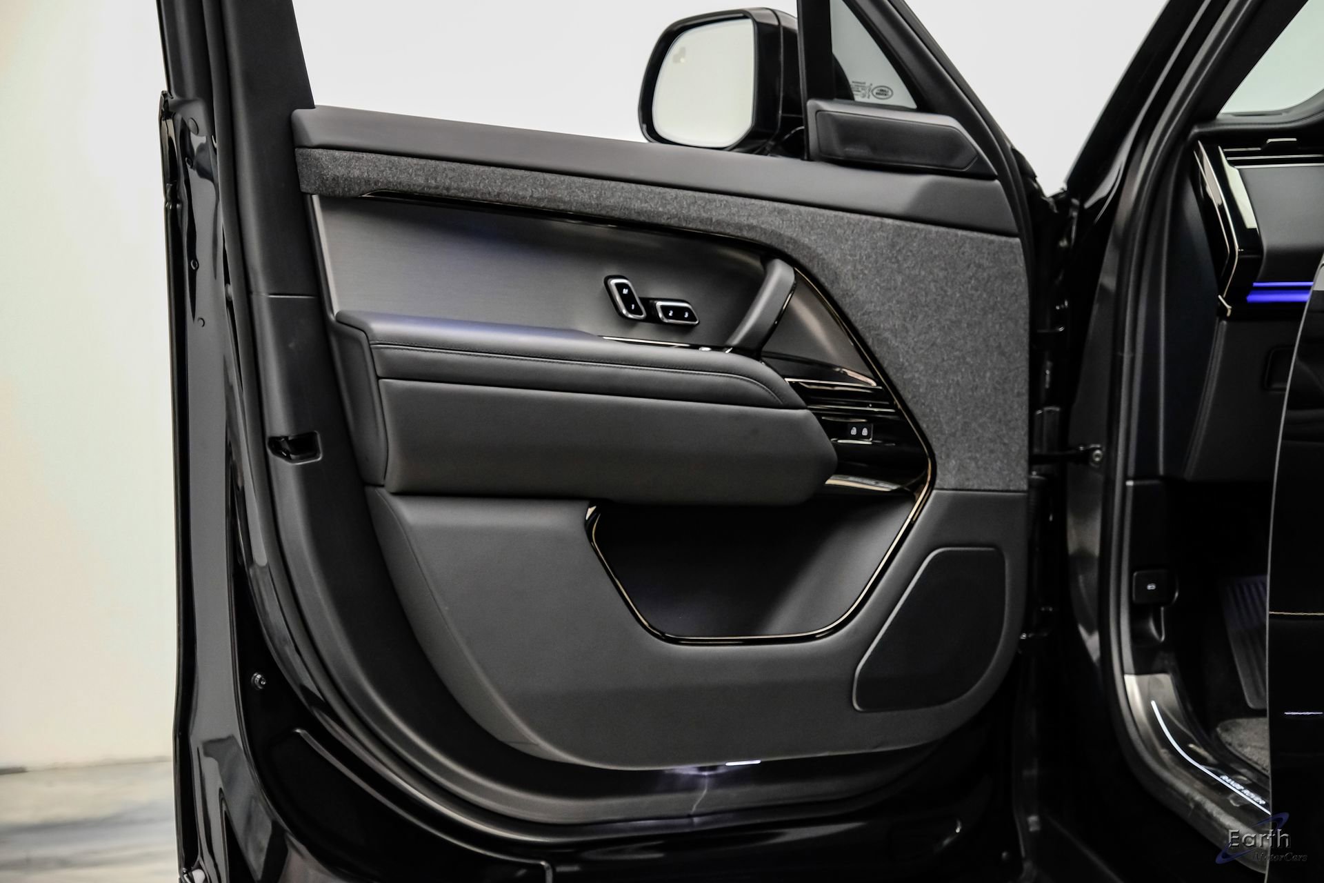 Used 2024 Land Rover Range Rover Sport Dynamic SE AWD/4WD image 69