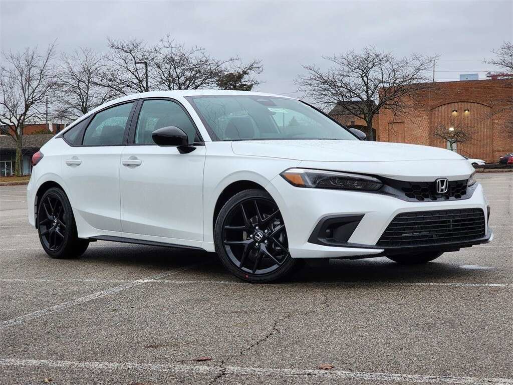 Certified 2024 Honda Civic Sport image 2