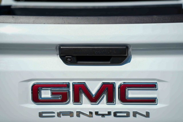 Used 2024 GMC Canyon Elevation image 12