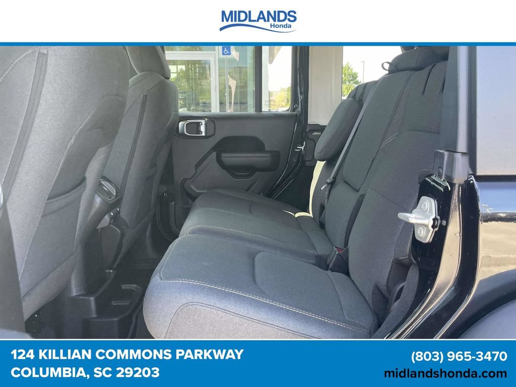Used 2024 Jeep Wrangler Unlimited AWD/4WD image 10