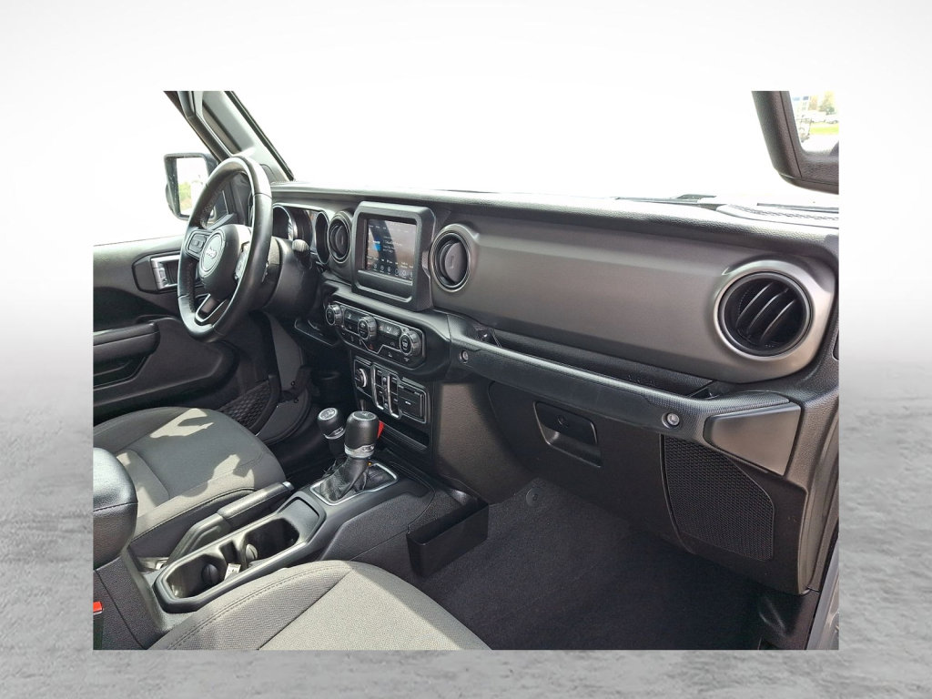 Used 2022 Jeep Gladiator Willys image 11