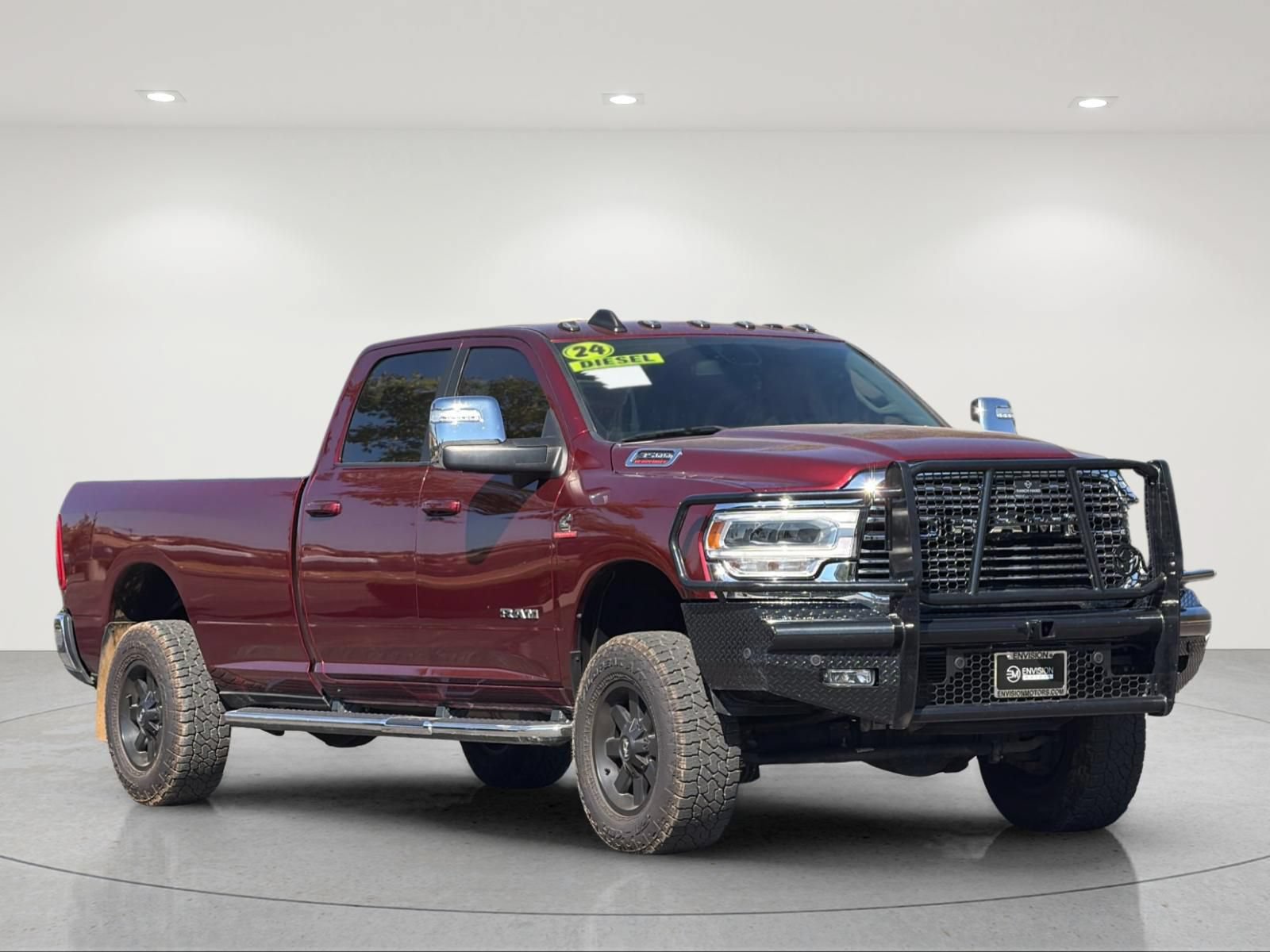 Used 2024 RAM 3500 Laramie w/ Towing Technology Group AWD/4WD image 7
