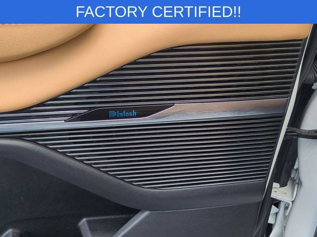 Certified 2025 Jeep Grand Wagoneer Series III w/ Rear Seat Video Group 1 AWD/4WD image 15