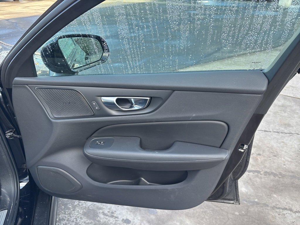 Certified 2024 Volvo V60 B5 Cross Country Plus w/ Protection Package Premier image 36