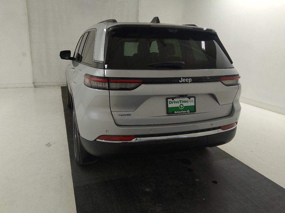 Used 2022 Jeep Grand Cherokee Limited 4xe w/ Luxury Tech Group II AWD/4WD image 6