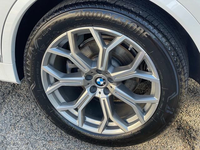 Used 2026 BMW X7 xDrive40i w/ Premium Package image 32