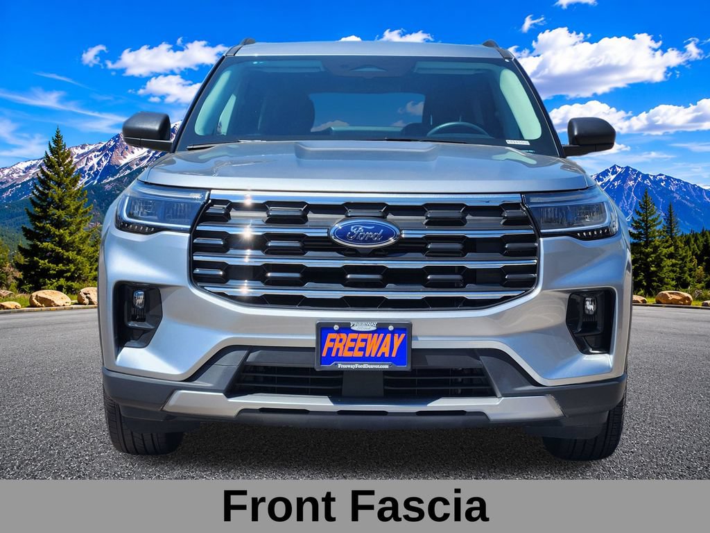 Used 2025 Ford Explorer Active w/ Active Comfort Package AWD/4WD image 7