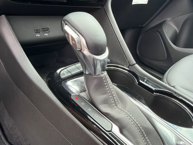 Used 2025 Buick Encore GX Sport Touring w/ Comfort Package FWD image 31