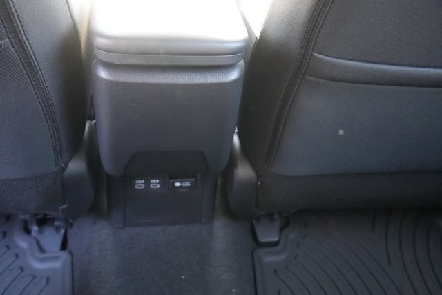 Used 2026 Toyota Prius Plug-In Hybrid FWD image 17