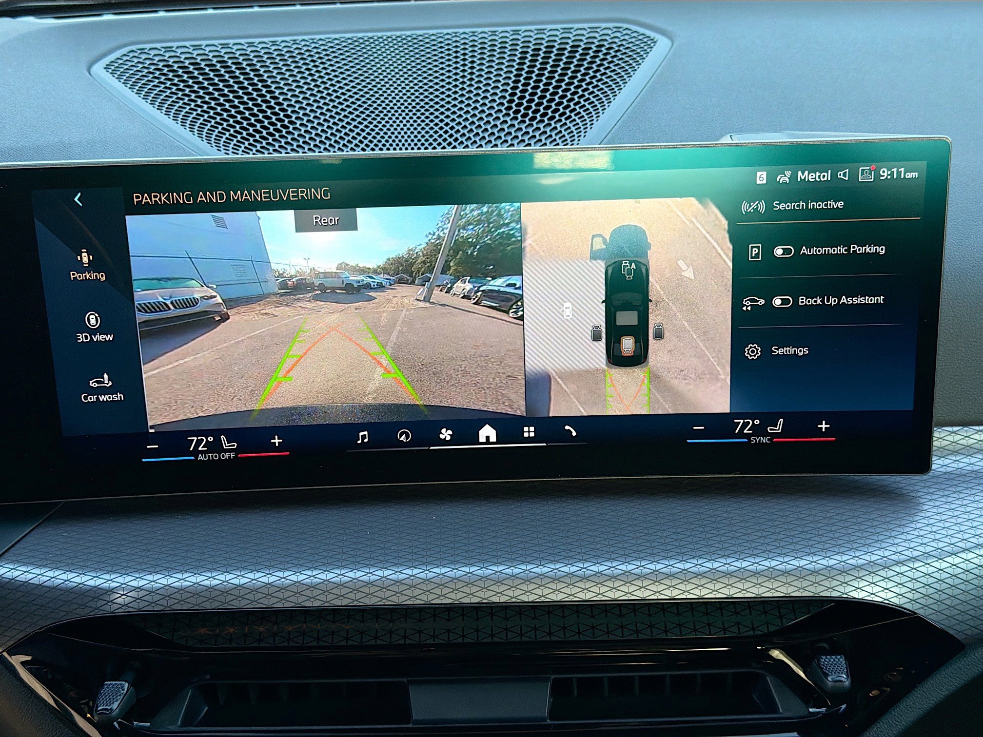 New 2026 BMW 330i xDrive Sedan w/ Parking Assistance Package image 32