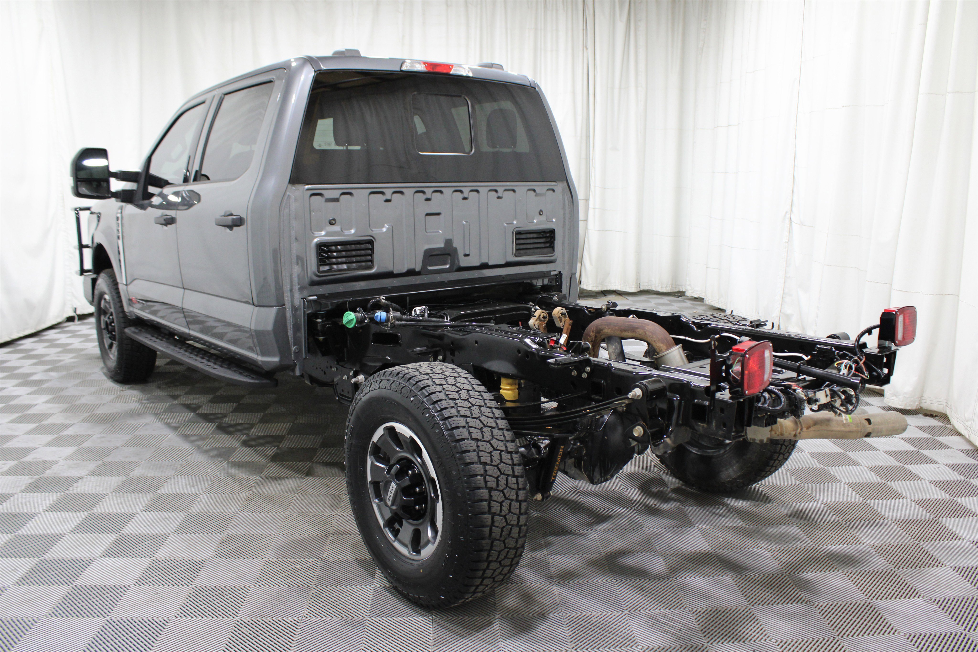 Used 2023 Ford F350 XLT w/ Tremor Off-Road Package image 32