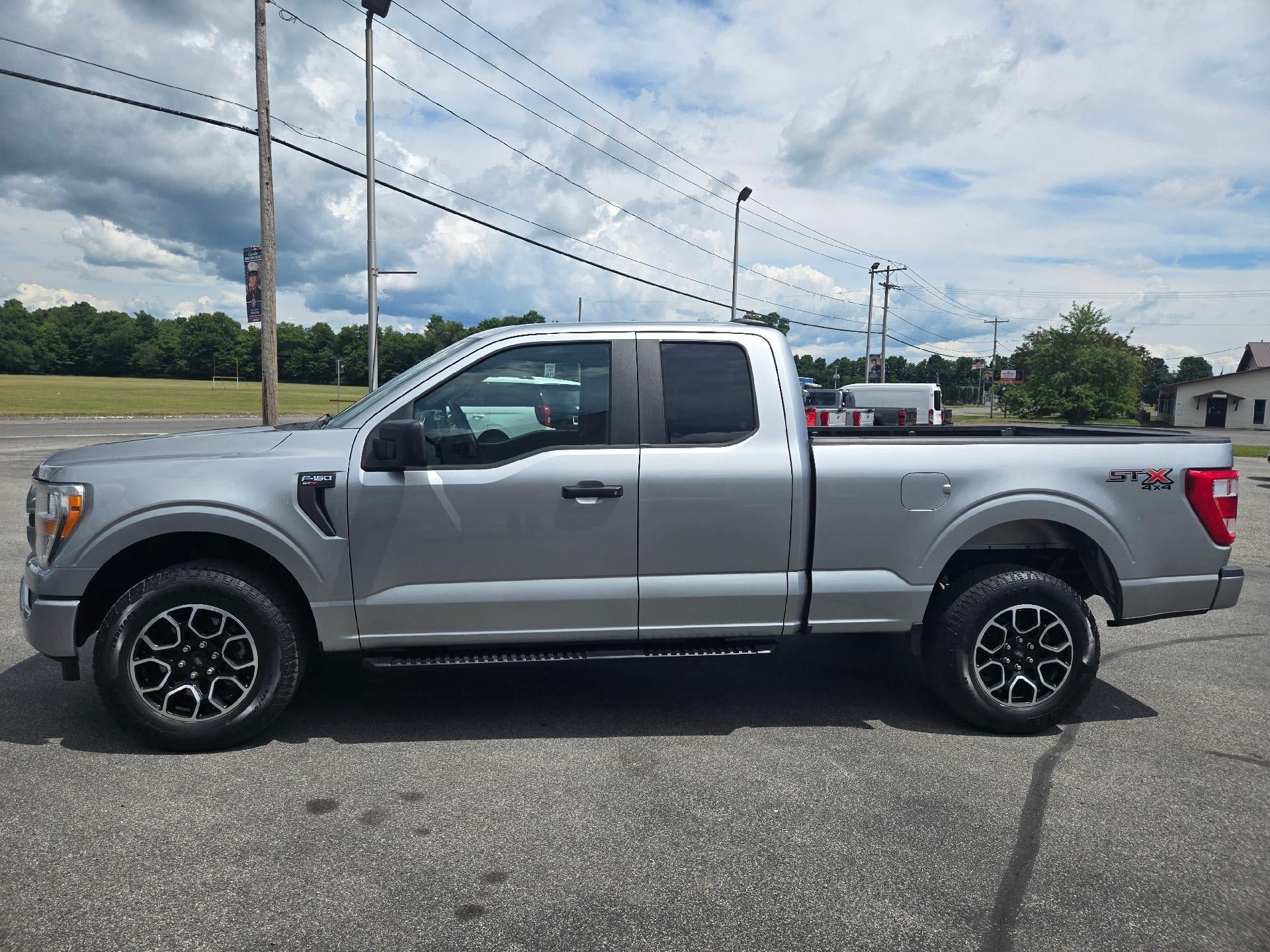 Used 2022 Ford F150 XL w/ STX Appearance Package AWD/4WD image 5