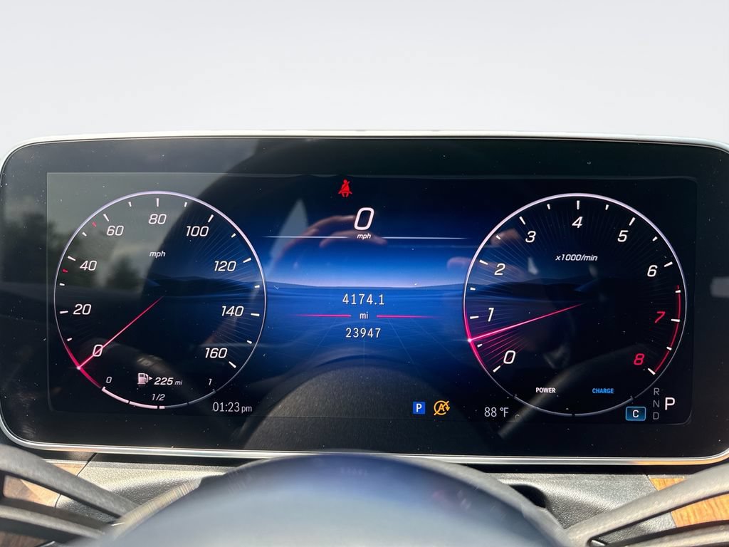 Used 2025 Mercedes-Benz C 300 Sedan image 10