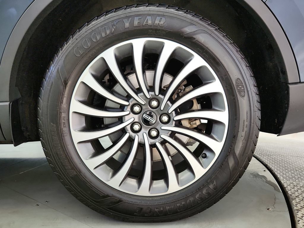 Used 2021 Lincoln Aviator Reserve w/ Elements Package Plus AWD/4WD image 40