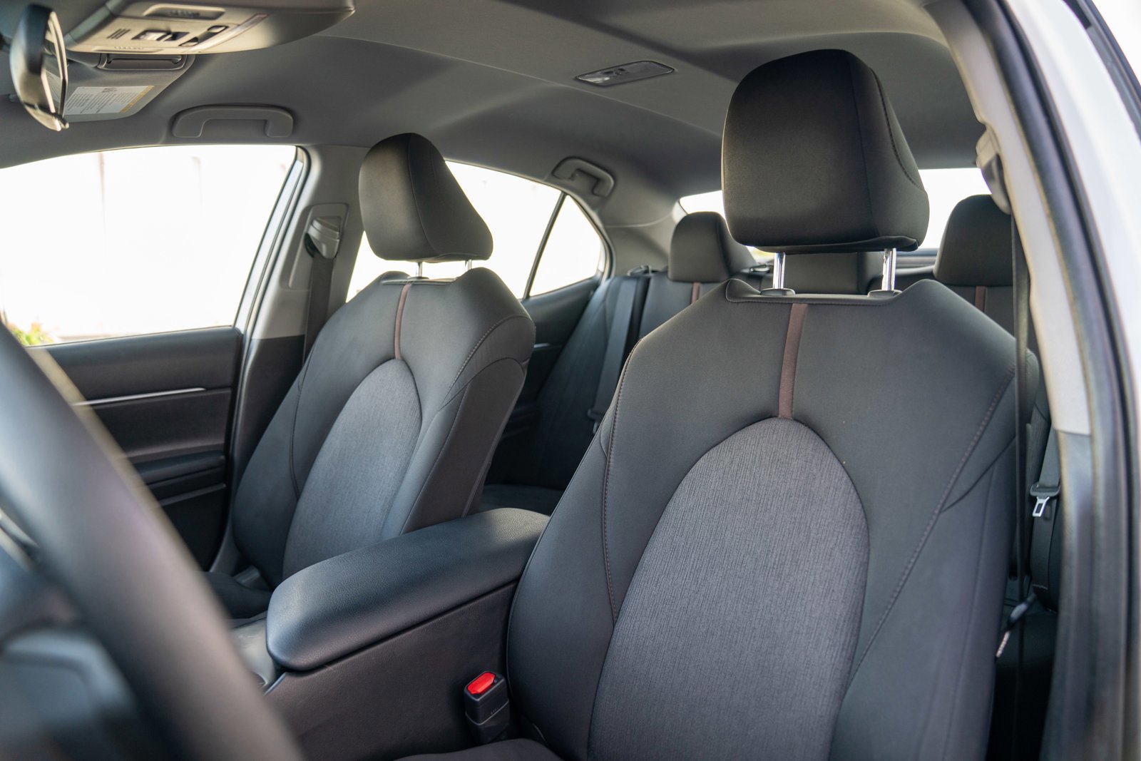 Used 2019 Toyota Camry LE image 5