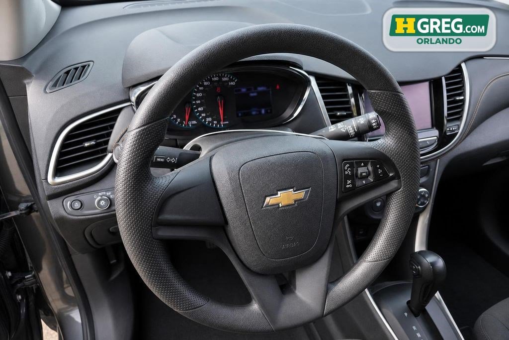 Used 2020 Chevrolet Trax LS FWD image 14