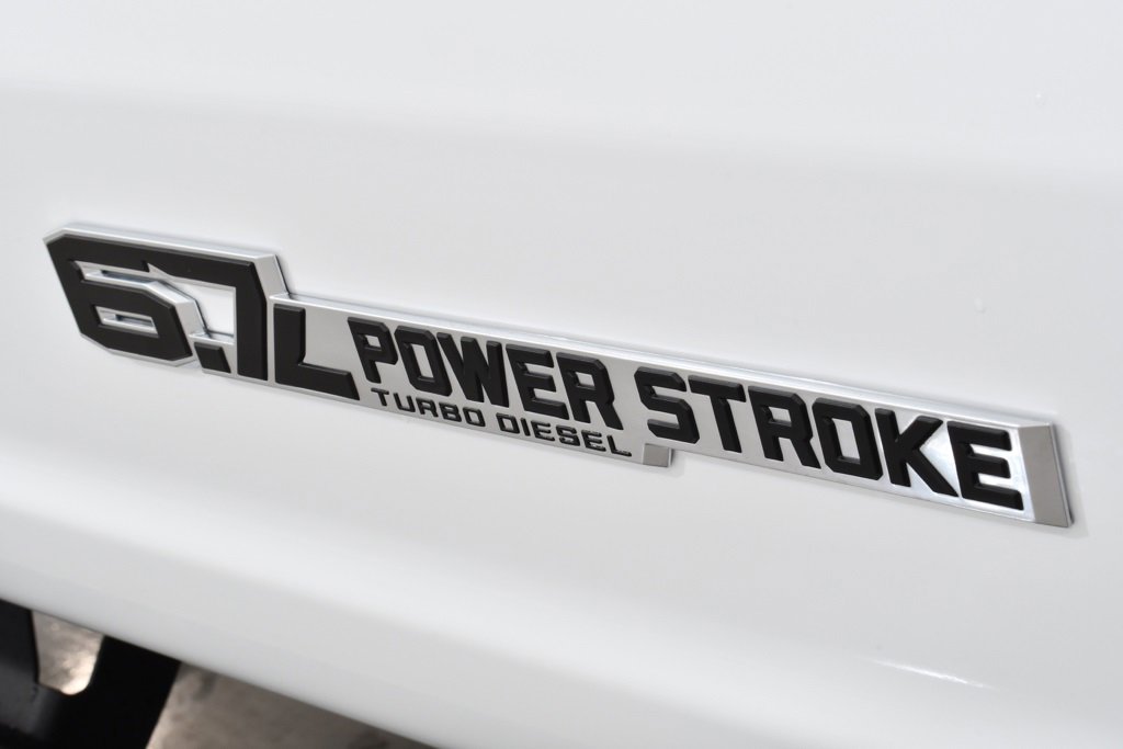 New 2026 Ford F550 4x4 Crew Cab w/ XLT Value Package image 22