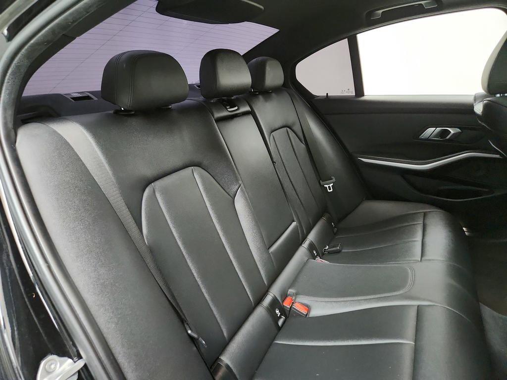 Used 2019 BMW 330i Sedan w/ Driving Assistance Package RWD image 28