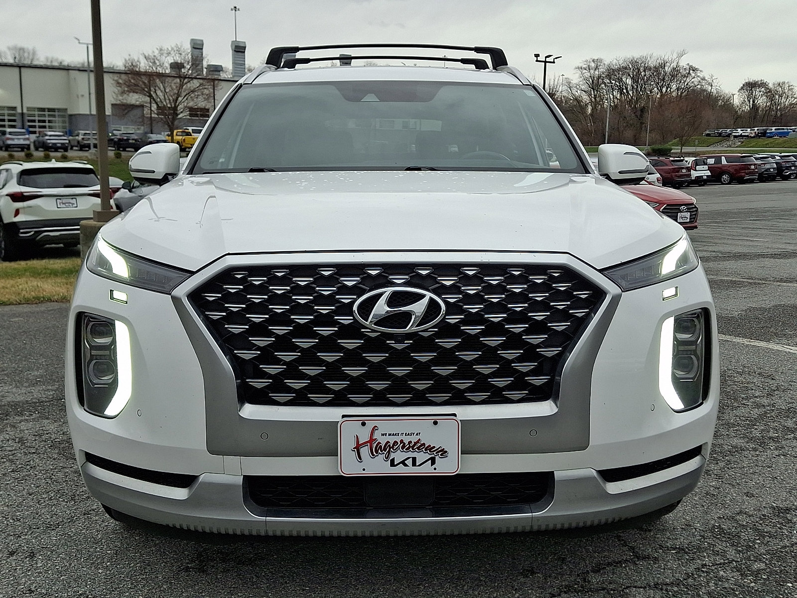 Used 2021 Hyundai Palisade Calligraphy image 2