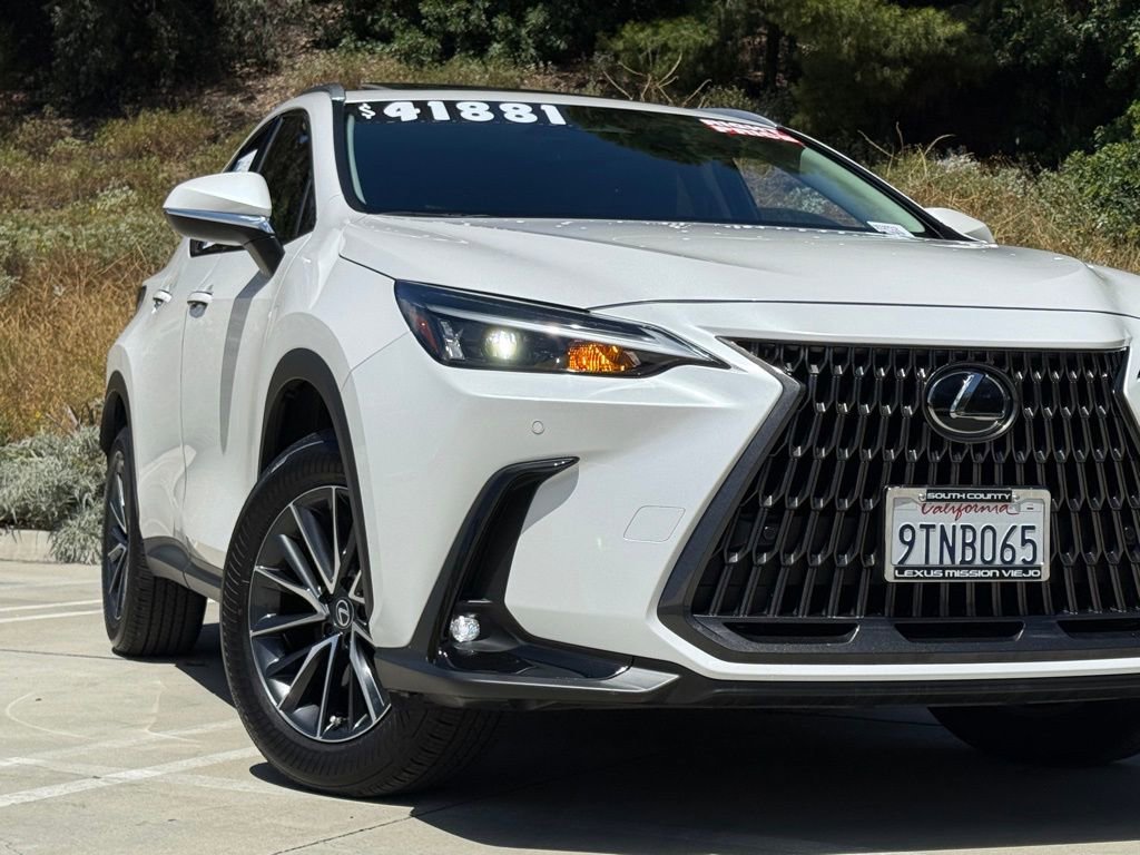 Used 2025 Lexus NX 250 FWD w/ Accessory Package (Z1) image 6