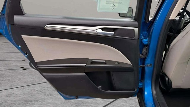 Used 2020 Ford Fusion S image 23