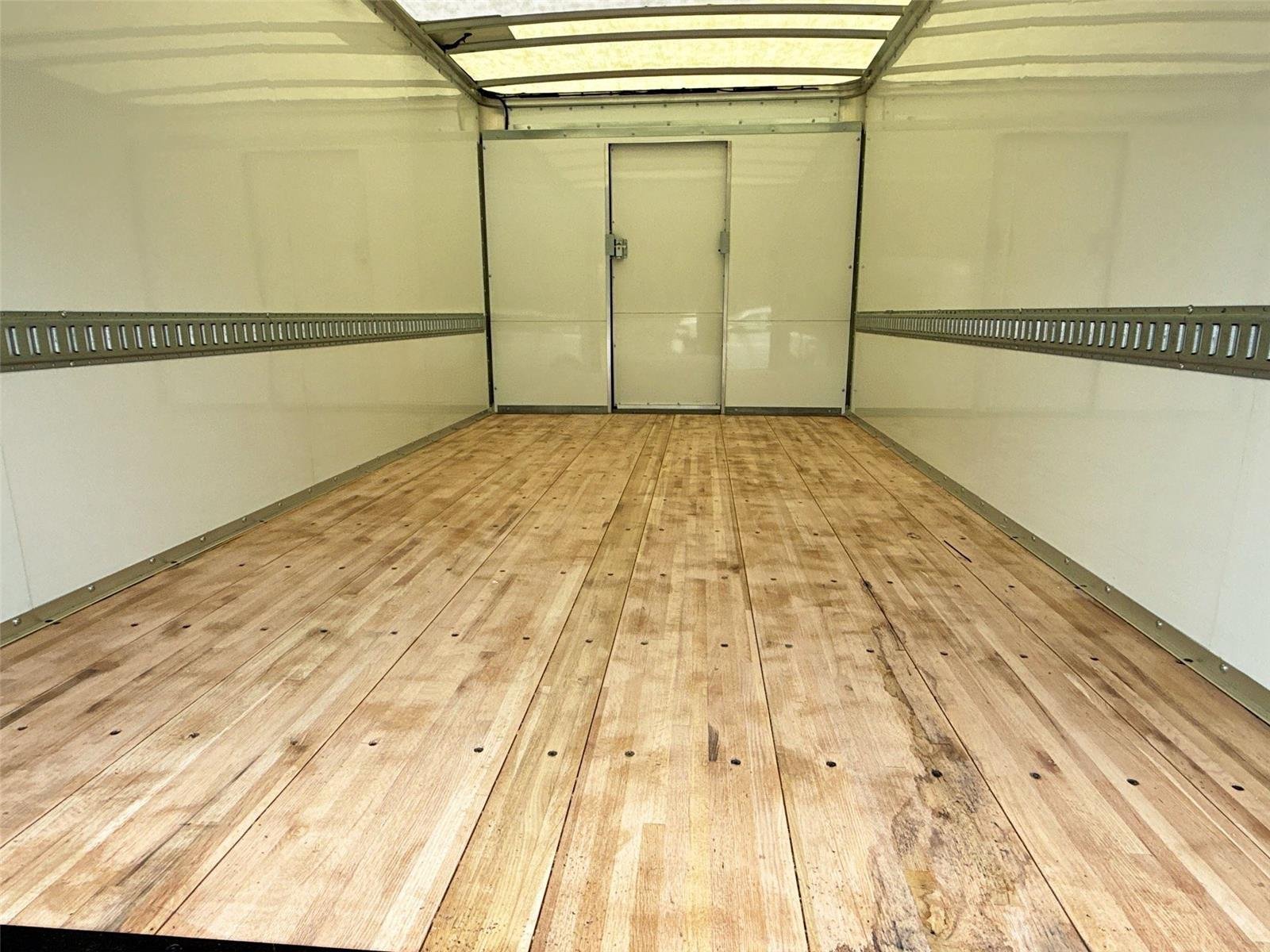 New 2024 Chevrolet Express 3500 w/ Power Convenience Package RWD image 17