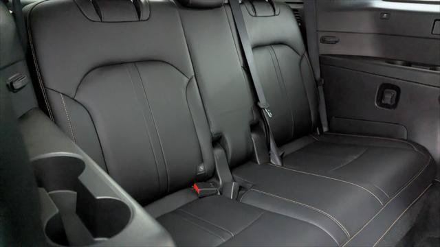Used 2024 MAZDA CX-90 Plug-In Hybrid w/ Premium Pkg AWD/4WD image 19