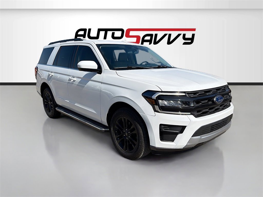 Used 2023 Ford Expedition XLT image 1