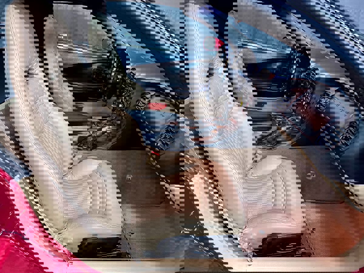 Used 2000 Chevrolet Corvette Coupe w/ Memory Pkg image 18