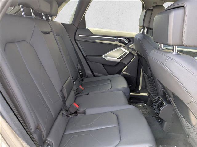 Used 2020 Audi Q3 2.0T Premium w/ Convenience Package AWD/4WD image 21