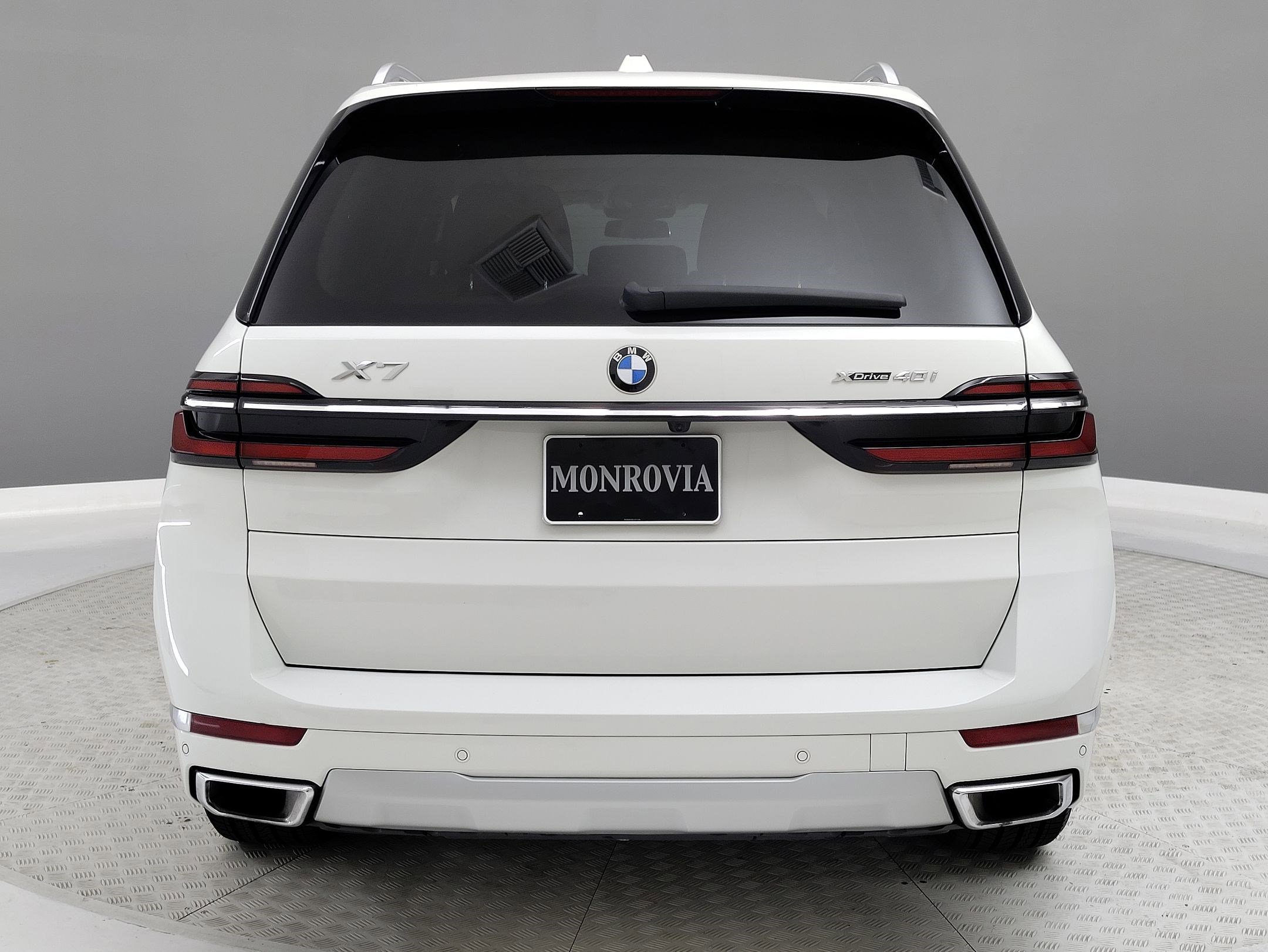 Certified 2024 BMW X7 xDrive40i w/ Parking Assistance Package image 7