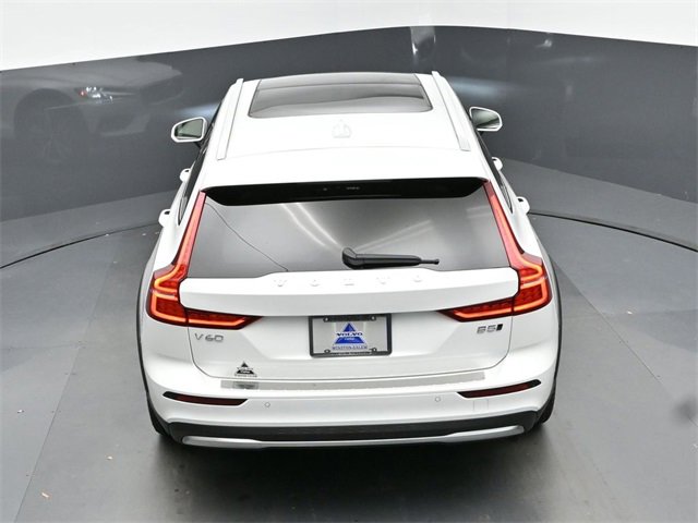 Used 2024 Volvo V60 B5 Cross Country Plus image 48