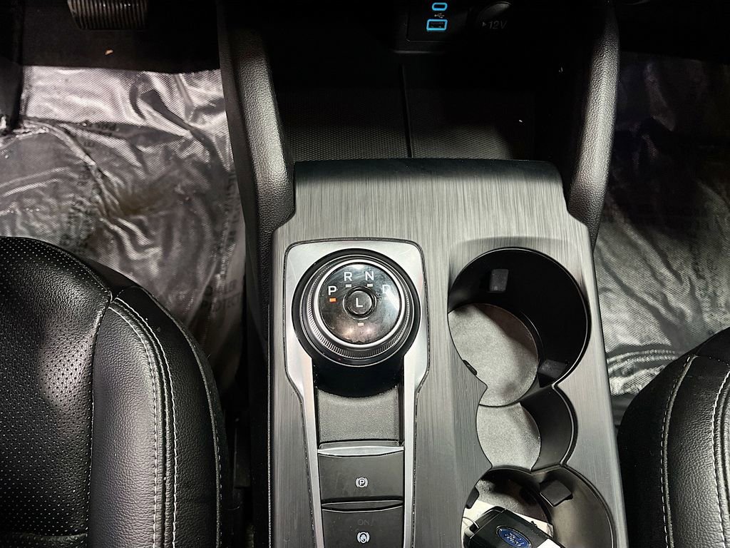 Used 2022 Ford Escape SEL image 16