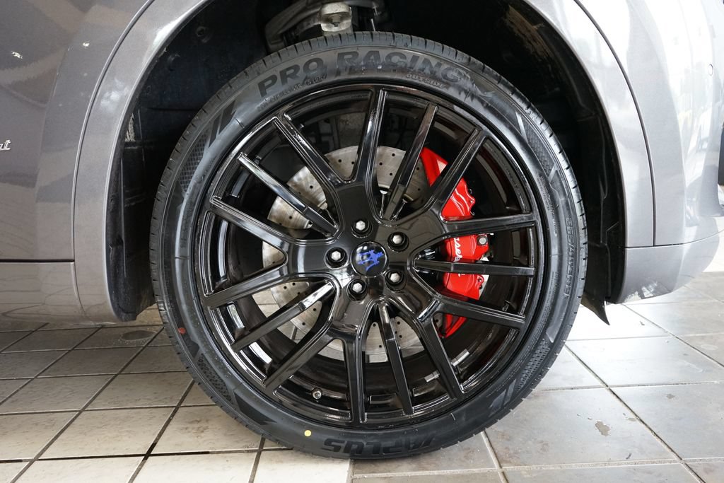 Used 2018 Maserati Levante S GranSport AWD/4WD image 60