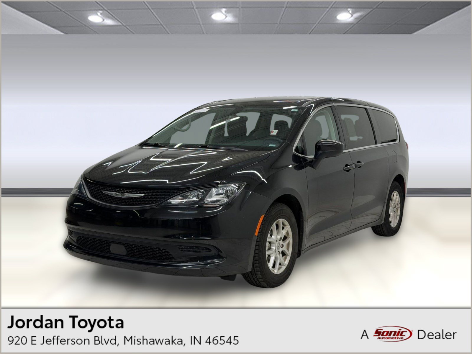 Used 2022 Chrysler Voyager LX