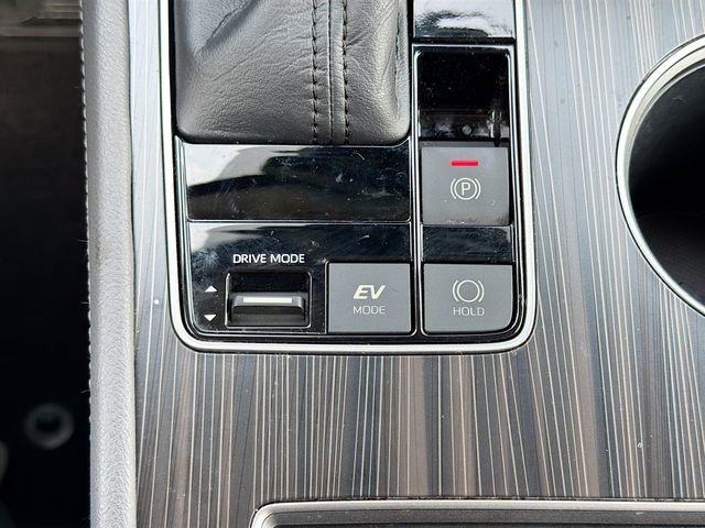 Used 2022 Toyota Sienna Limited FWD image 31