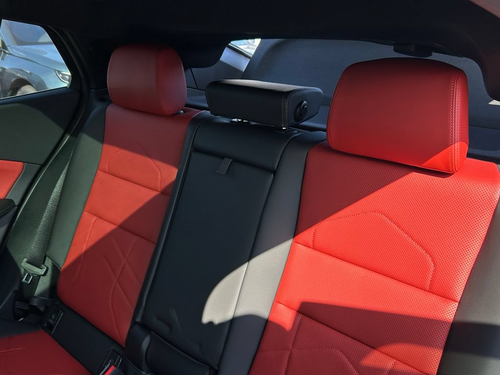New 2026 BMW X2 M35i w/ Technology Package AWD/4WD image 32