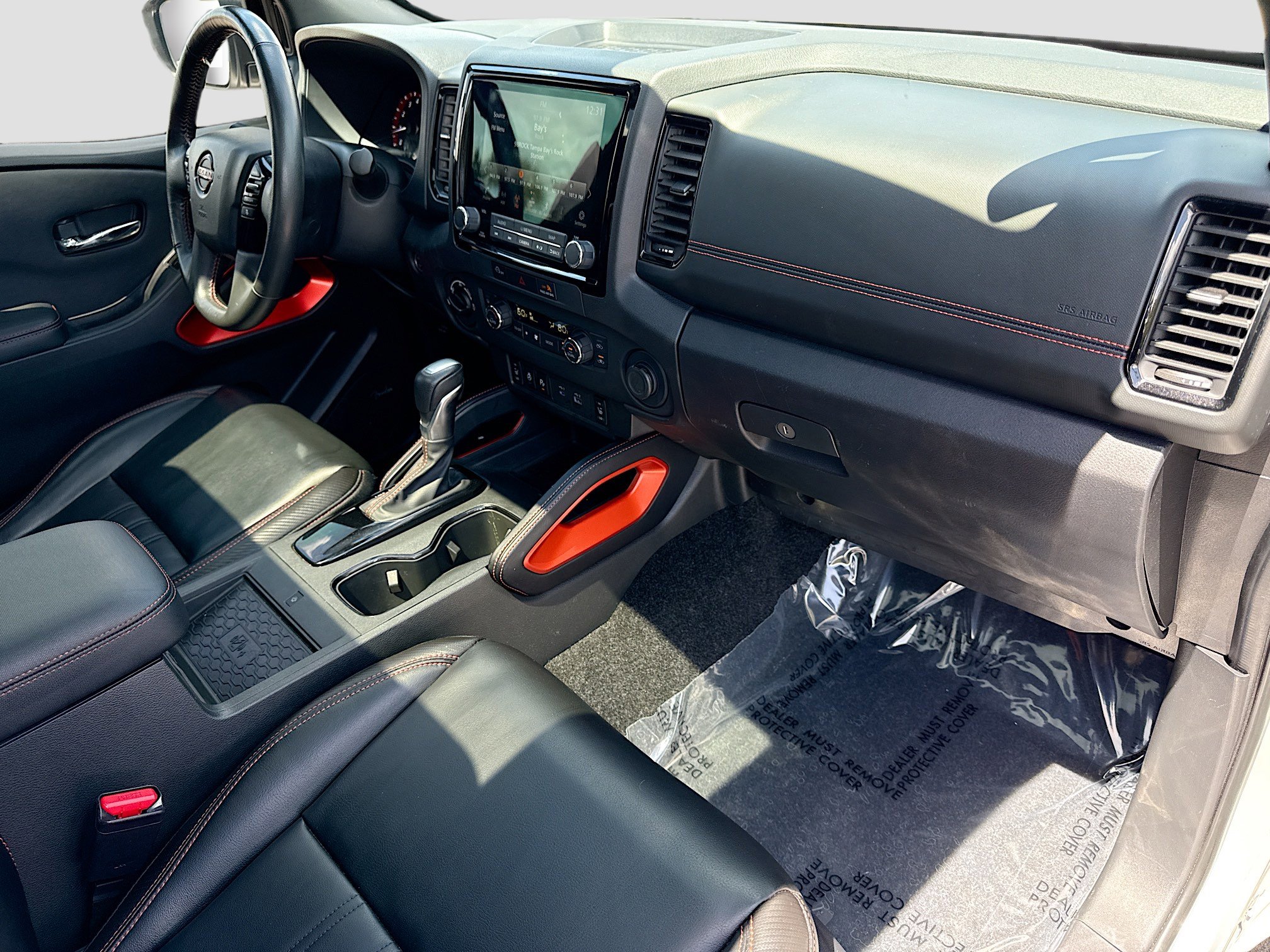 Used 2023 Nissan Frontier PRO-4X w/ Pro-4X Premium Package AWD/4WD image 13