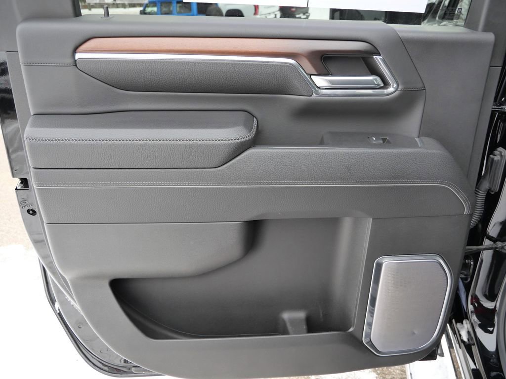 Used 2024 GMC Sierra 2500 Denali w/ Denali Reserve Package image 25