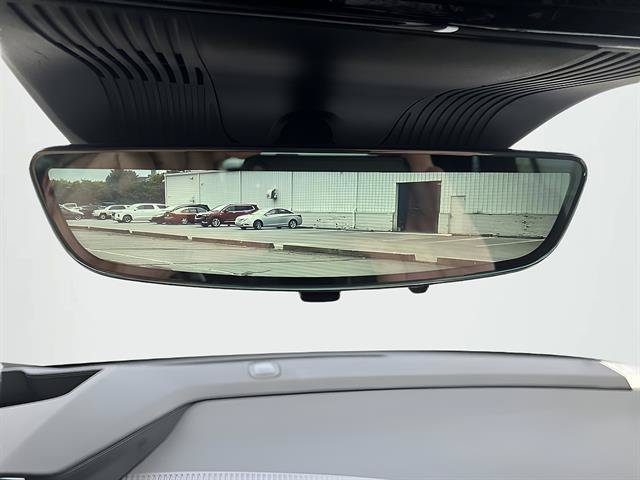 Used 2026 Cadillac Vistiq Platinum w/ LPO, Floor Liner Package AWD/4WD image 19
