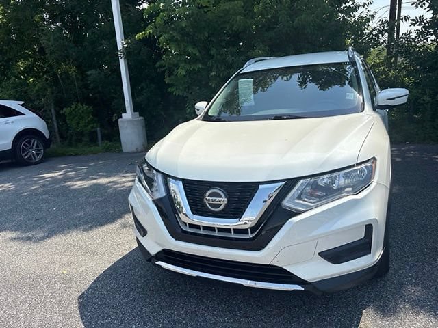 Used 2018 Nissan Rogue SV AWD/4WD image 13