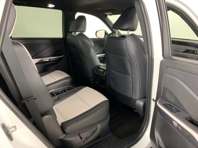 Used 2026 Lexus TX 500h AWD w/ Technology Package image 40