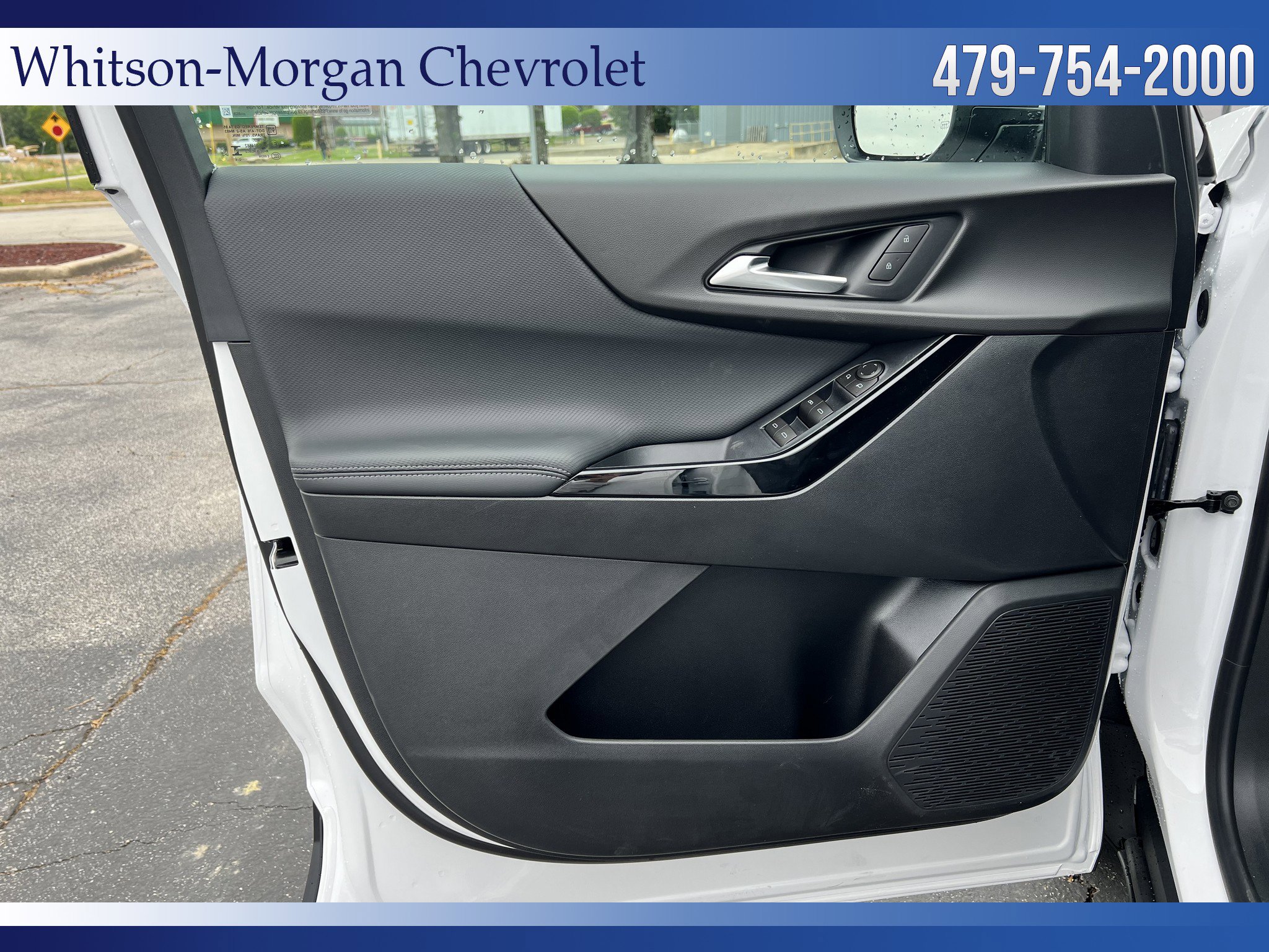 New 2026 Chevrolet Equinox LT w/ Safety and Technology Package FWD image 12