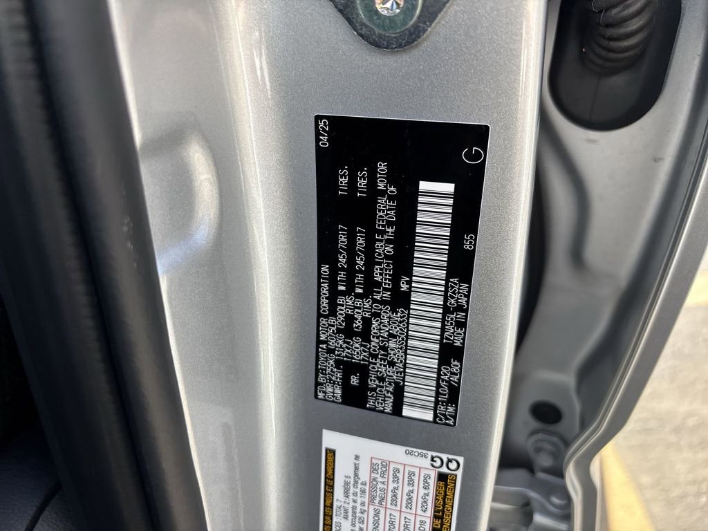 Used 2025 Toyota 4Runner SR5 image 33