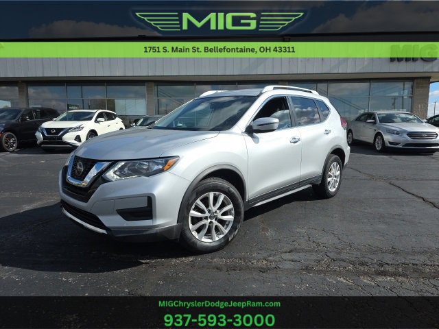 Used 2019 Nissan Rogue SV image 1
