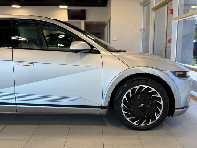 Used 2024 Hyundai Ioniq 5 Limited AWD/4WD image 16