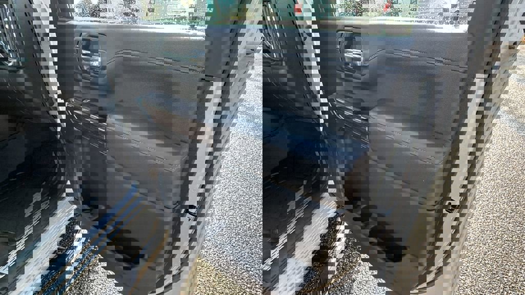 Certified 2022 Chevrolet Silverado 2500 LT w/ Convenience Package image 15