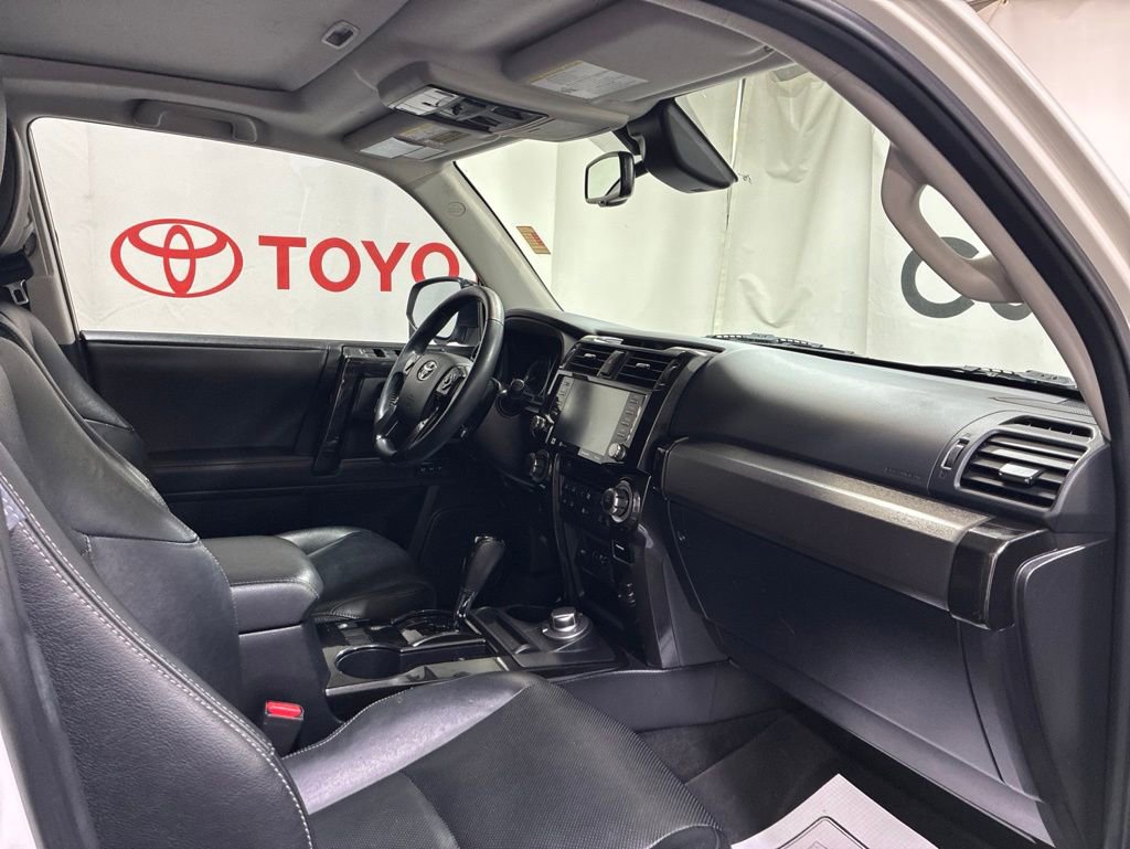 Used 2020 Toyota 4Runner Nightshade AWD/4WD image 13
