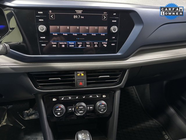 Used 2024 Volkswagen Taos SE image 16