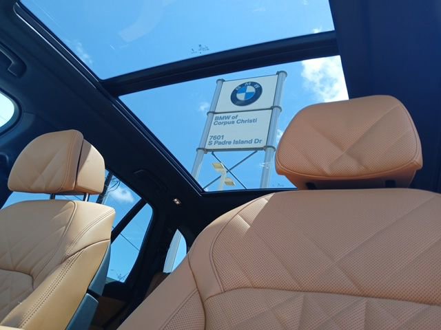 New 2026 BMW X5 xDrive50e image 30